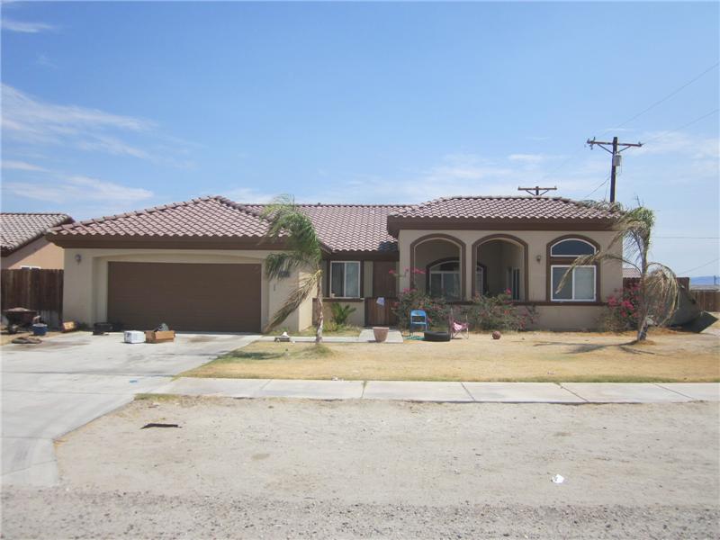 1486 Long Branch, Salton City, CA 92275, USA SOLD Amazing mountain