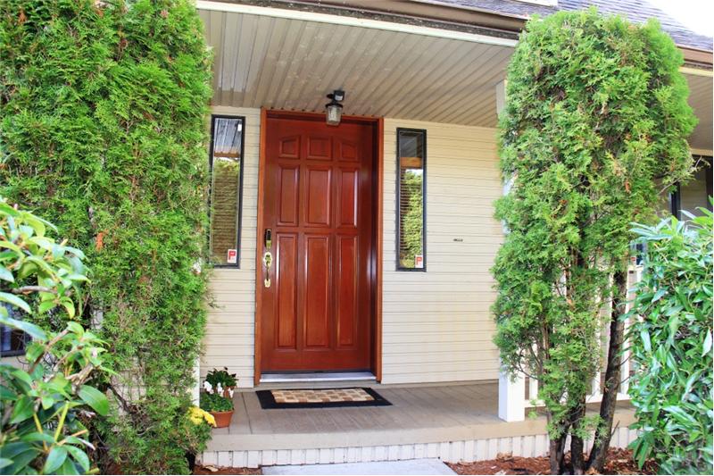 3990 Cedar Hill Rd. Saanich BC front door