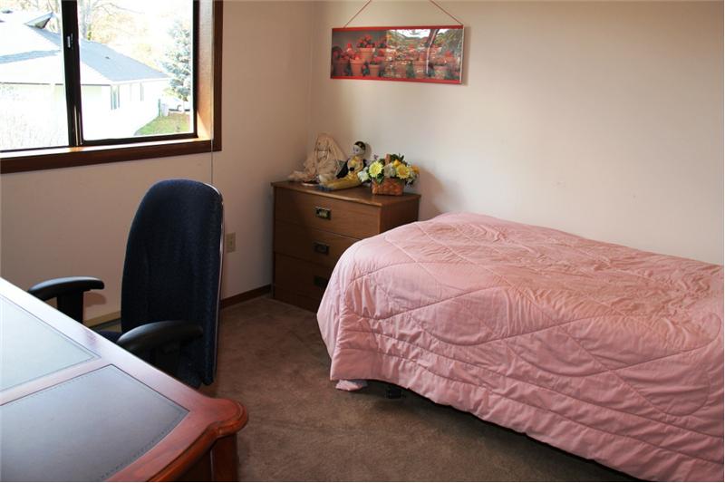 3990 Cedar Hill Rd. Saanich BC Bedroom
