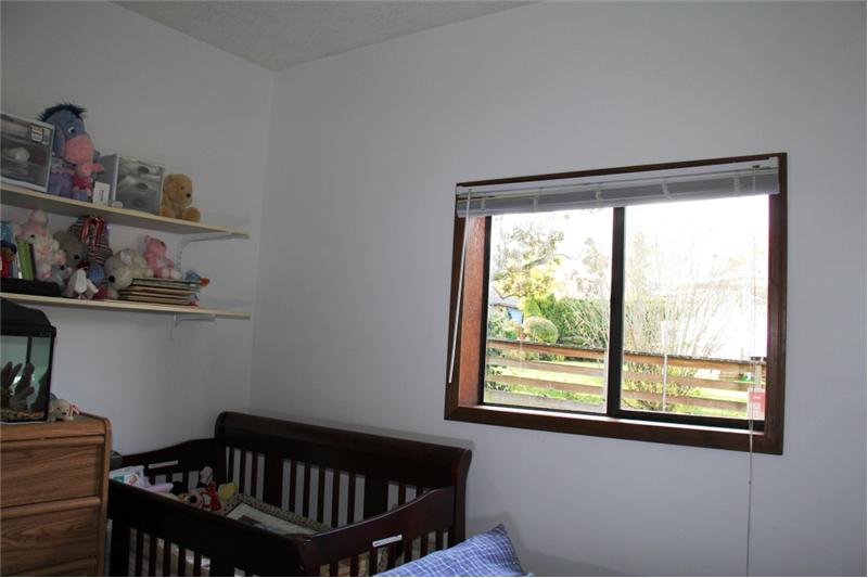 3990 Cedar Hill Rd. Saanich BC, suite bedroom