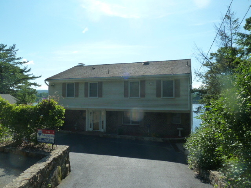 54 Board Rd, Hewitt, NJ