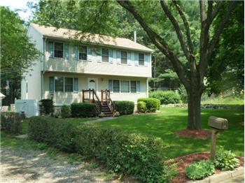  5 Sweetman Lane, West Milford, NJ