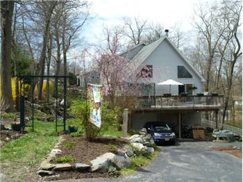  101 Papscoe Rd, Hewitt, NJ
