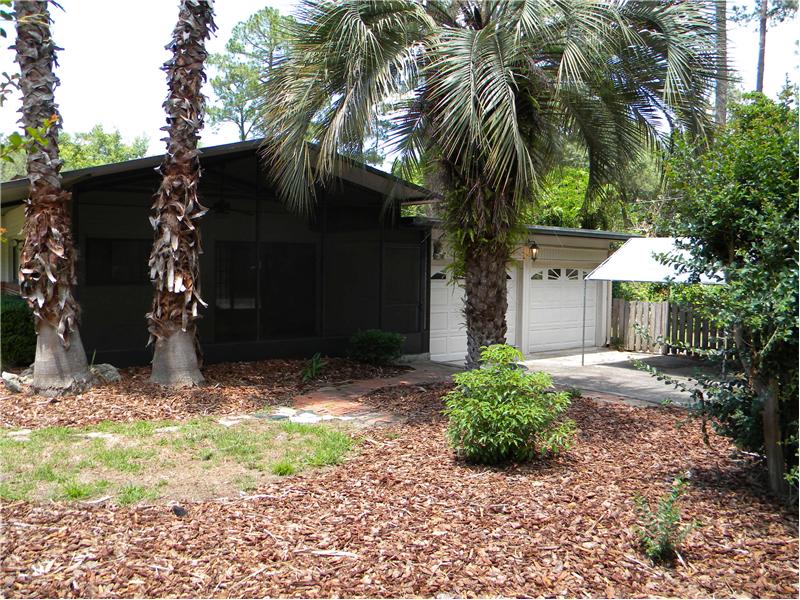 Side View of Corner Lot