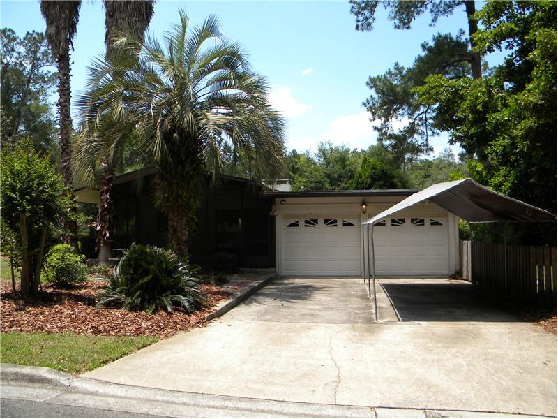 Side View 2 Car Garage