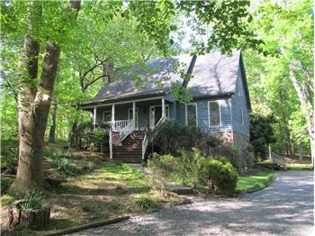  608 Bubbling Well Road, Matthews, NC