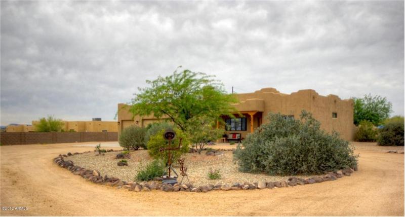 Desert Hills 3 Bedroom Horse Property