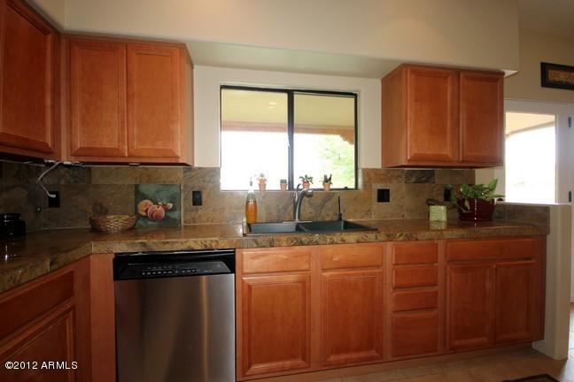Desert Hills 3 Bedroom Horse Property