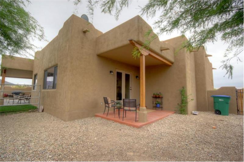 Desert Hills 3 Bedroom Horse Property