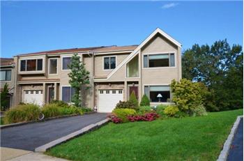 11  Blydenburgh Ct, Northport, NY