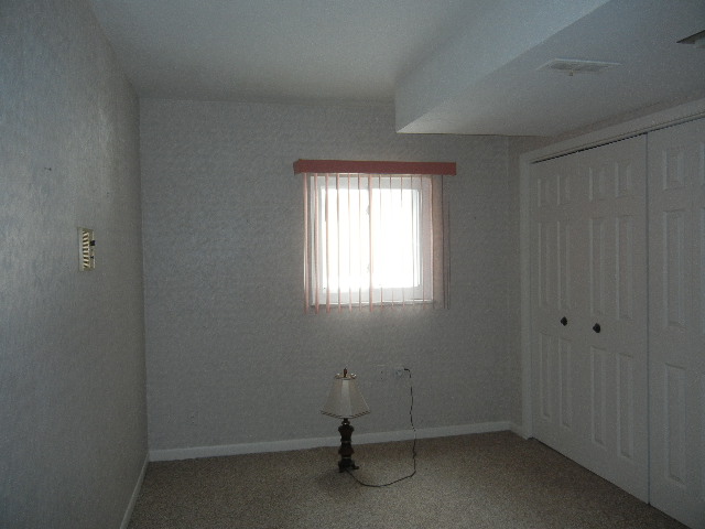 Office/den adjacent to family room