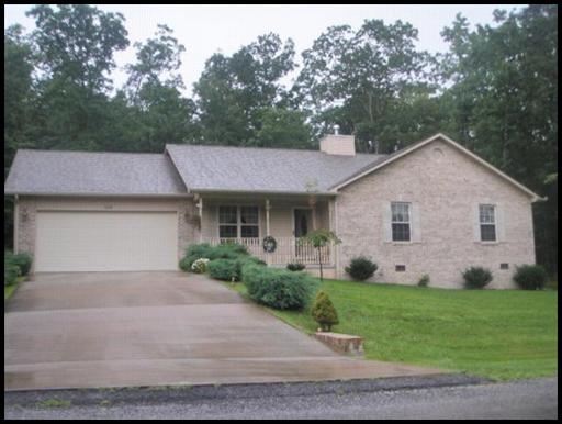 Front of 533 Lakeview