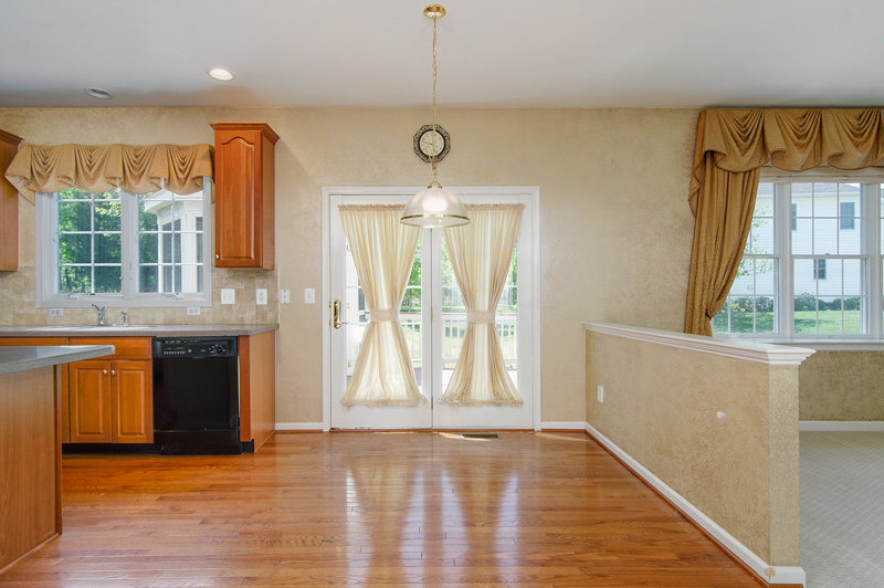 Fabulous informal eat-in area just off kitchen