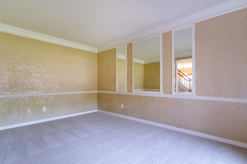 Alternate view living room