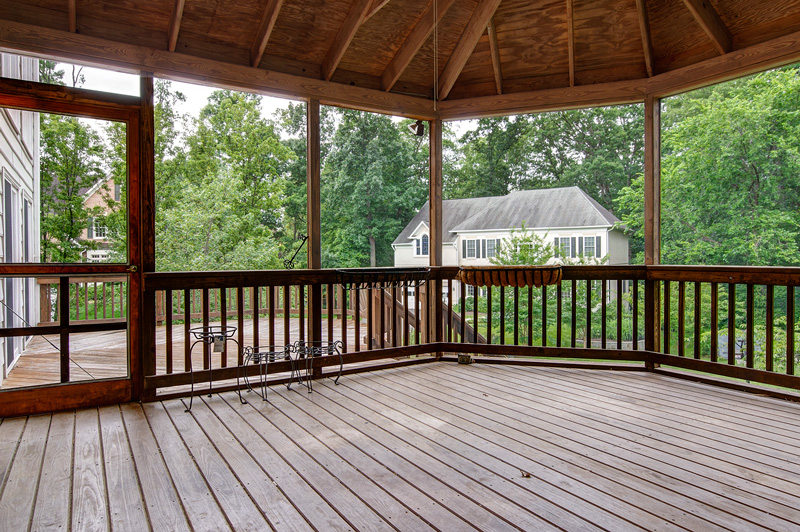 Enclosed screened in porch