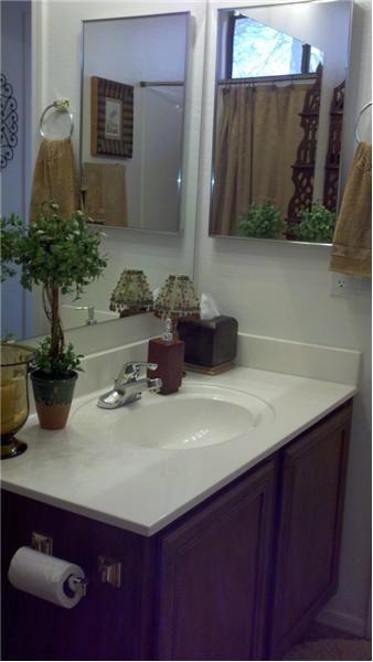2nd Bathroom