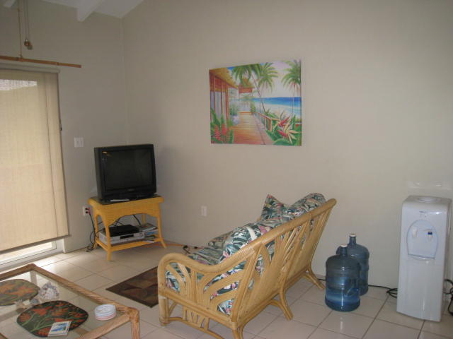 Guest Cottage Living Room