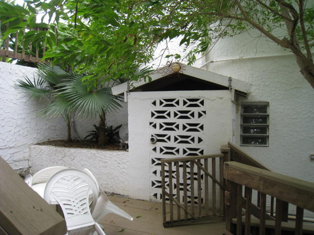 Guest Cottage Exterior