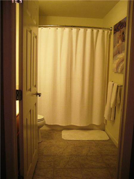 Full Hall Bath - Tile Floor