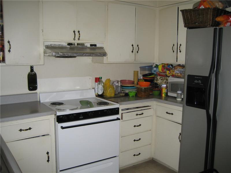 1295 Kitchen
