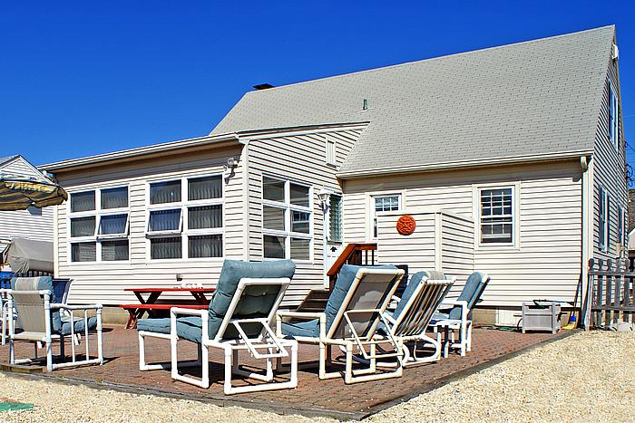 Party all summer in your private fenced backyard and paver patio!