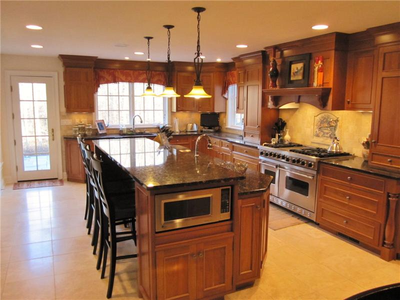 Gourmet Kitchen with pantry