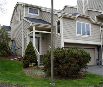 101  Lake Place South Dr., Danbury, CT