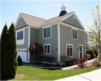  28 Stillwater Circle, Brookfield, CT
