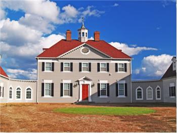  530 James River Road, Wingina, VA