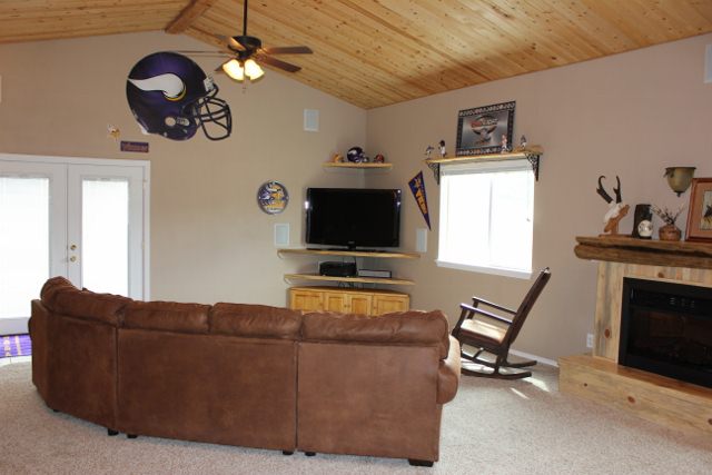 Fireplace to enjoy the family and games with